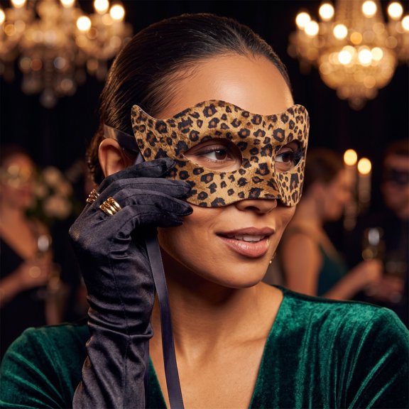 Leopard Print Masquerade Mask for Women 7 Inch Half Face Halloween Mask for Masquerade Party Mardi Gras Accessory for Stage Performance Photo Booth Prop, 1 Pack