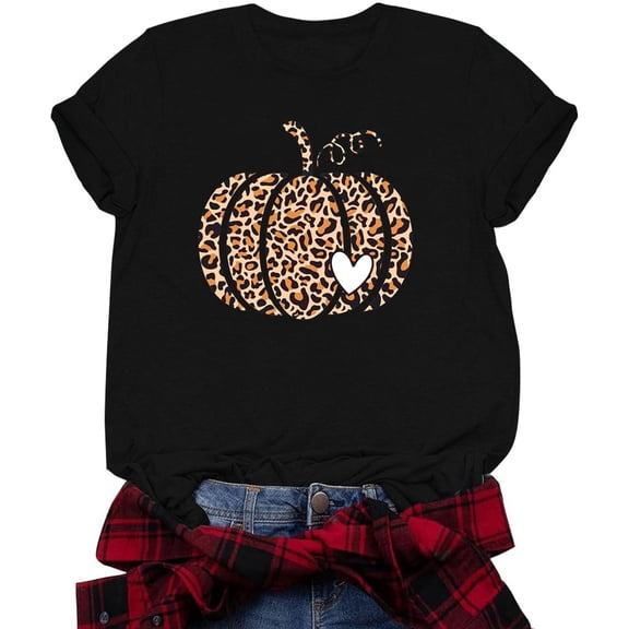 Leopard Pumpkin Graphic T-Shirt – Fall Aesthetic Tee, Cozy Thanksgiving Vibes Shirt
