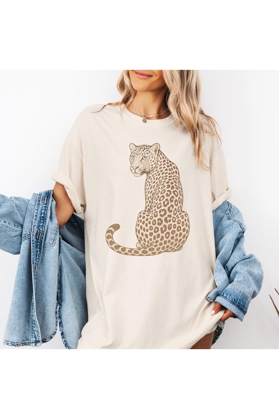 Leopard T-shirt, Boho Style Wild Animal Graphic Image Shirt, Cute Large Printed Leopard Tee, Unisex Boho Style Tee