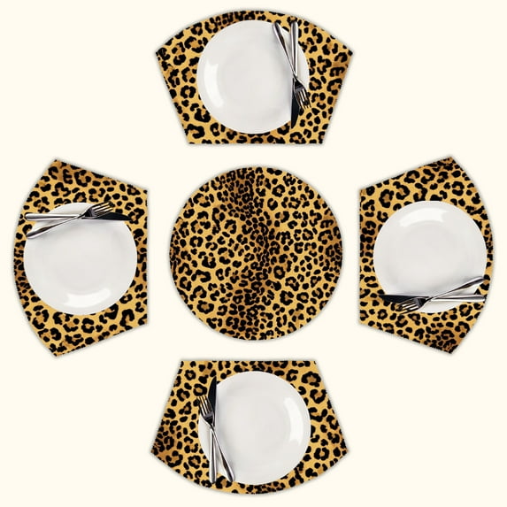 Leopard print seamless pattern Round Table Placemats Set Of 5 Wedge Table Mats Washable Heat Resistant Place Mat For Dining Table Kitchen Farmhouse Restaurant