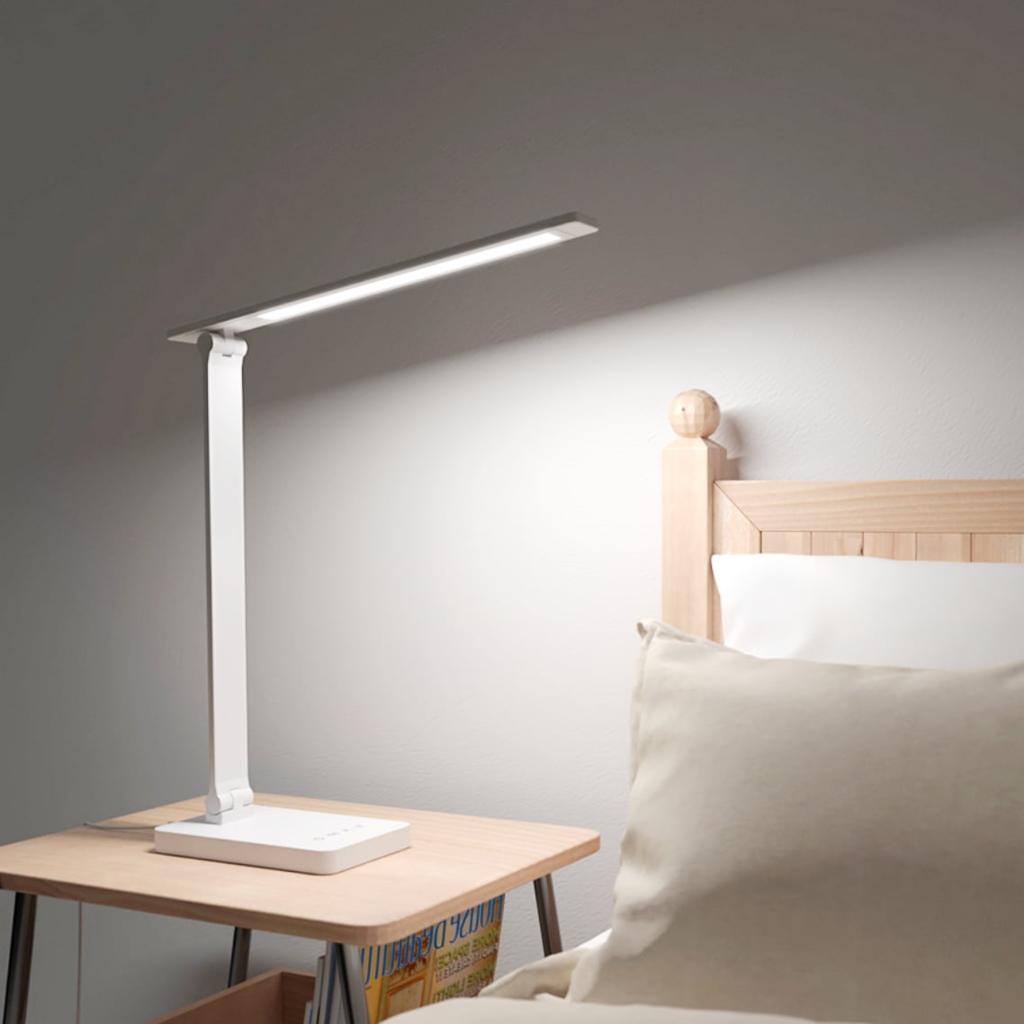 White Lacquered Metal Touch Control LED Desk Lamp