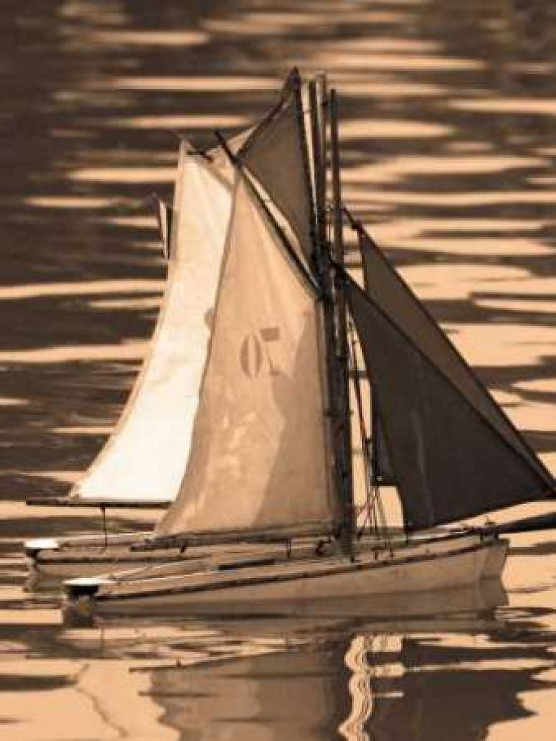 Les Petits Bateaux II Canvas Art - Marina Drasnin Gilboa (18 x 24)