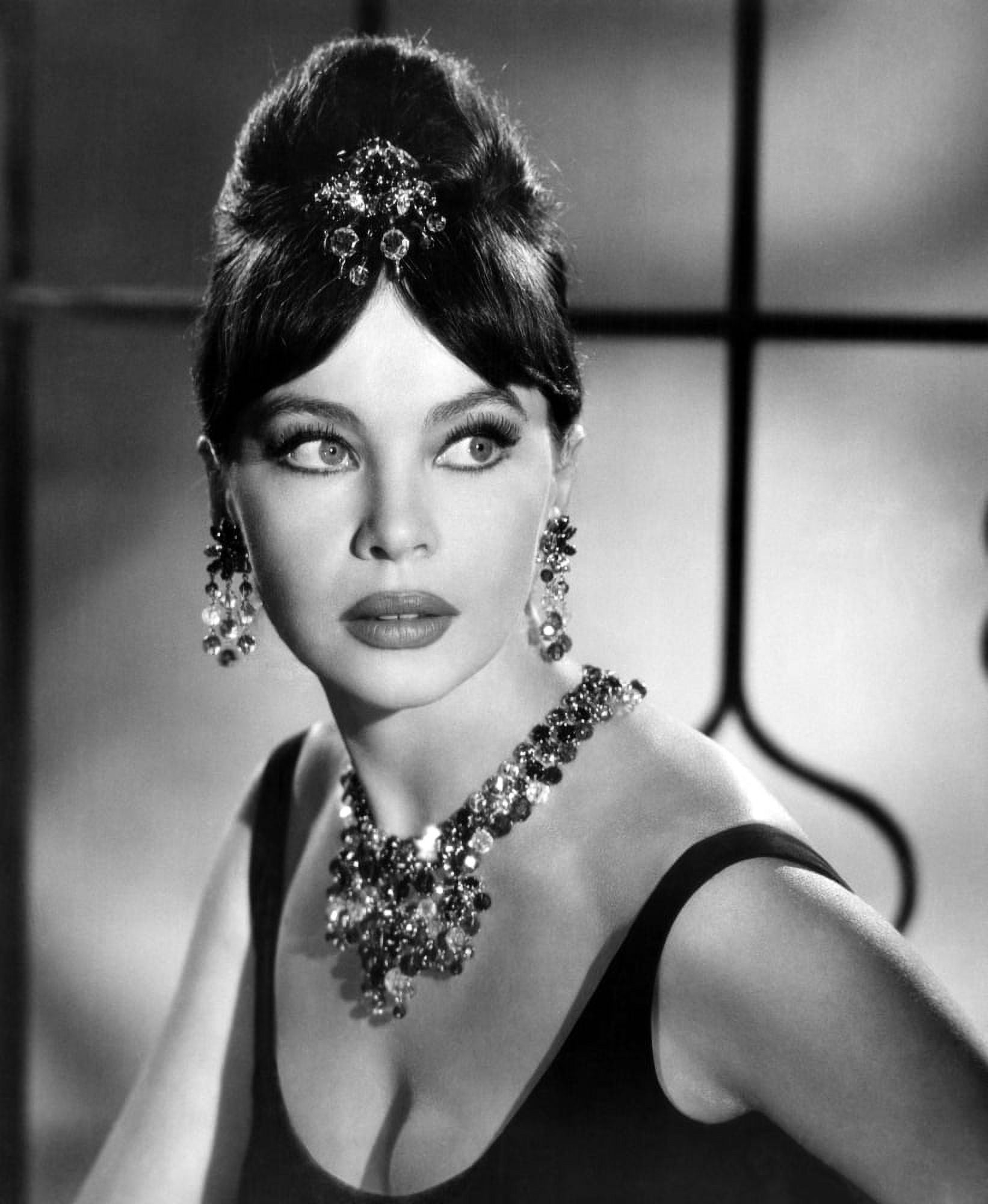 Leslie Caron Canvas Art - (16 x 20)