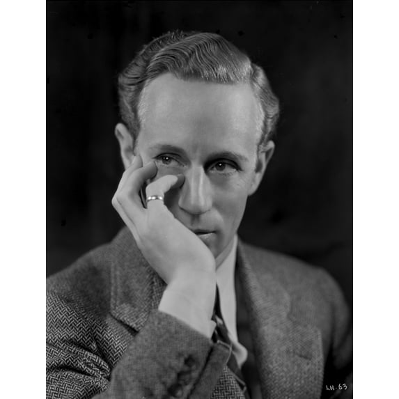 Leslie Howard Photo Print (24 x 30)