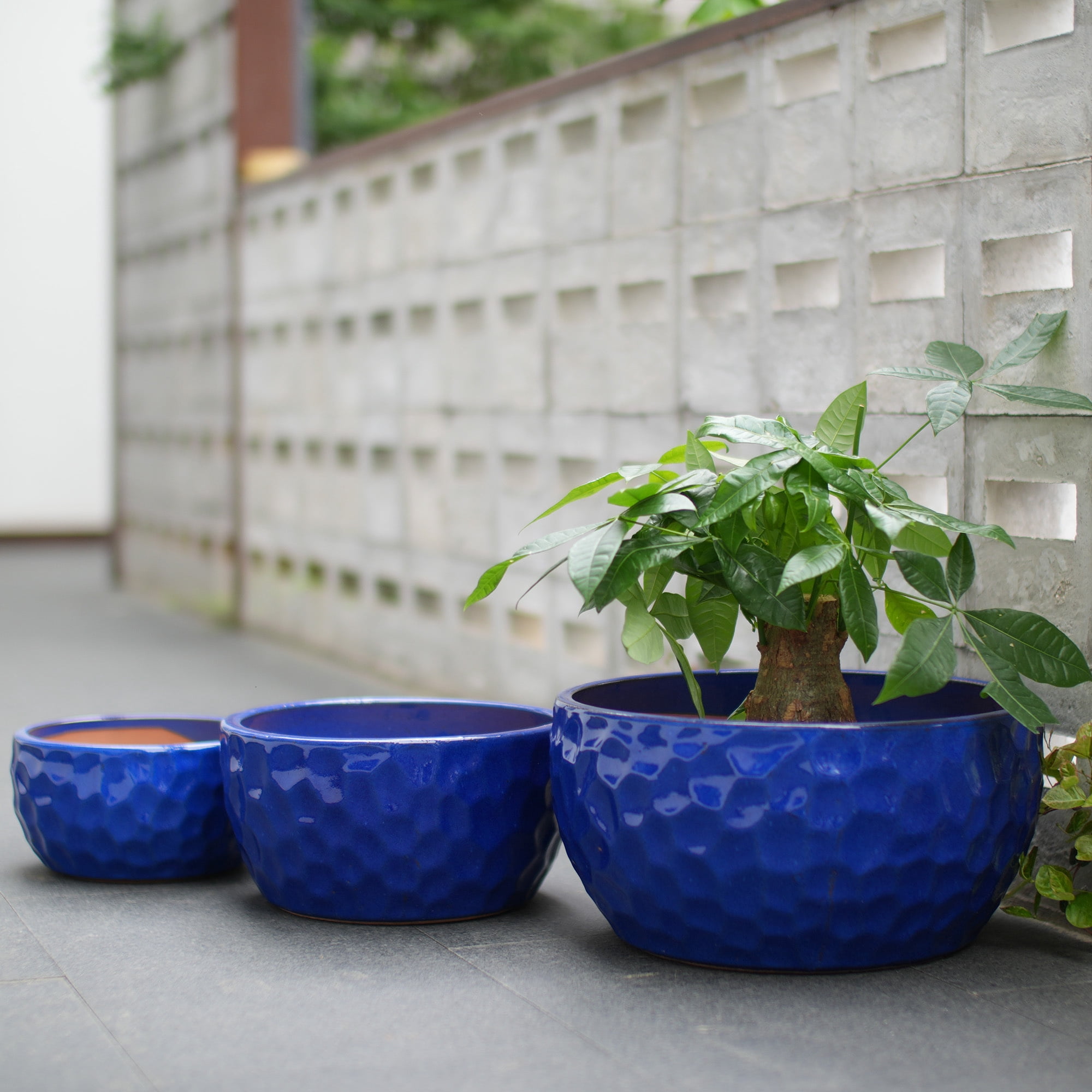 Leumius Set of 3 Handmade Ceramic Planter, 15"/12"/10" Diameter, Cobalt Blue Hammered Texture, for Succulents & Violets, Indoor/Outdoor Use on Windowsill & Bookshelf Antique Blue