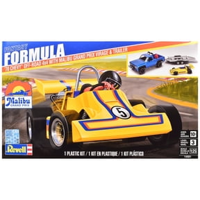 Level 3 Model Kit 1978 Chevrolet Off-Road 4x4 Truck and "Malibu Grand Prix" Virage with Trailer 1/25 Scale Model by Revell