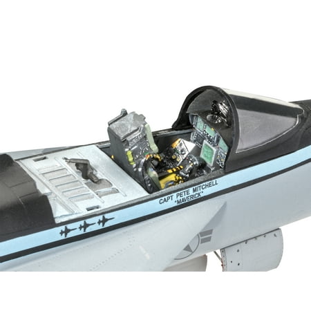 Level 5 Model Kit Maverick's F/A-18E Super Hornet Jet "Top Gun: Maverick" (2022) Movie 1/48 Scale Model by Revell