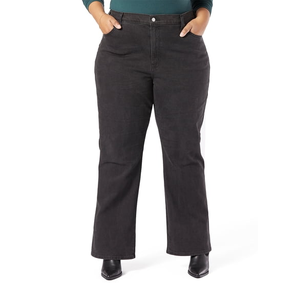 Levi Strauss Signature Women's Plus Heritage Kick Boot Jeans