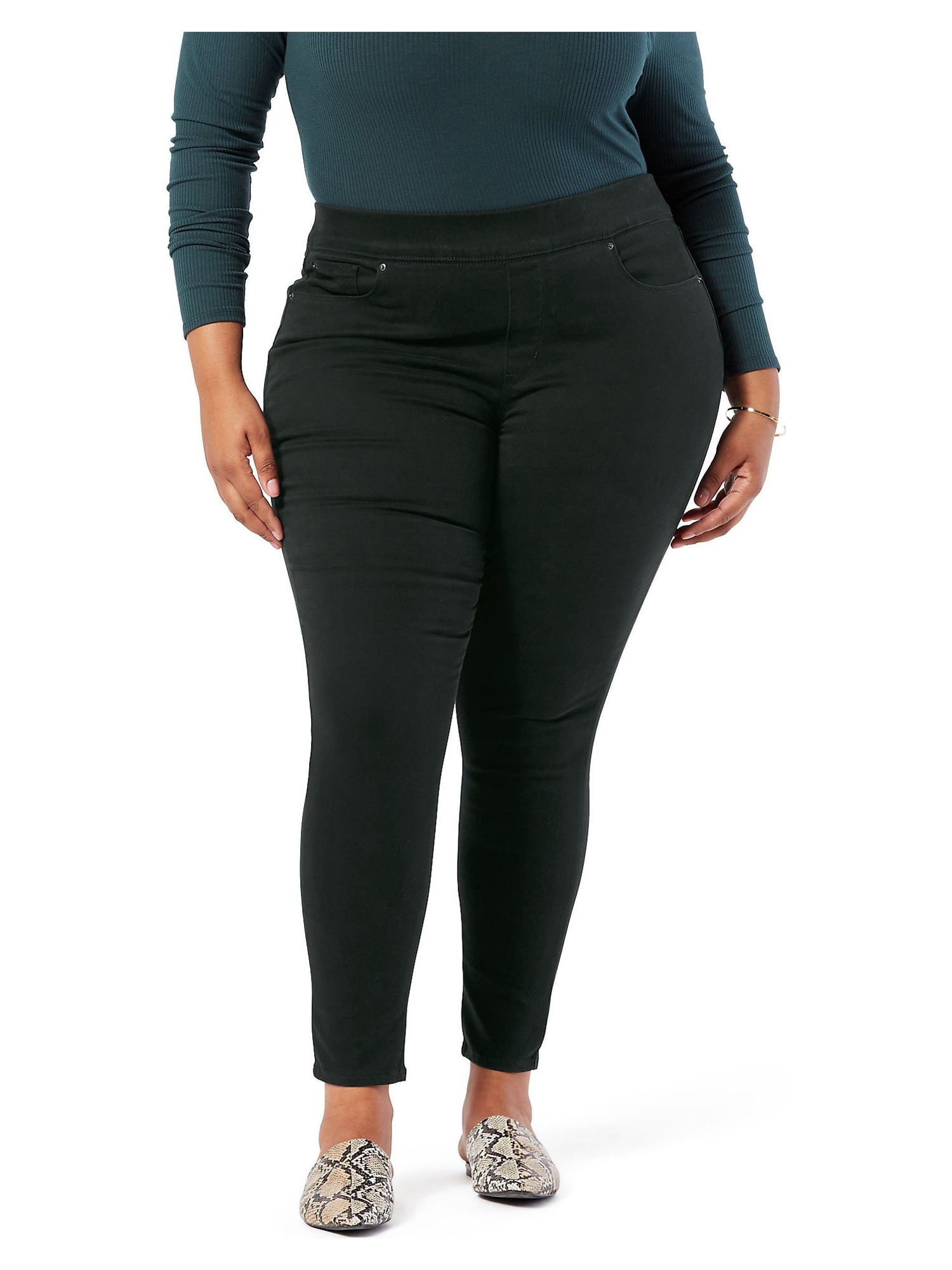 Levi Strauss Signature Women's Plus Size Shaping Pull-On Skinny Jeans