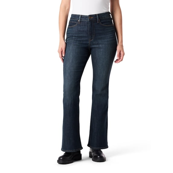 Levi Strauss Signature Women's and Women's Plus High Rise Flare Jeans, Sizes 0-22