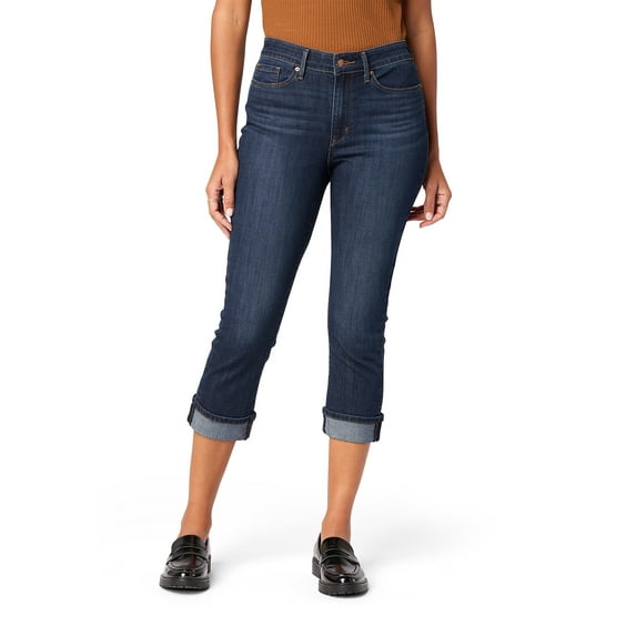 Levi Strauss Signature Women's and Women's Plus Mid Rise Capri Jeans, Sizes 2-28