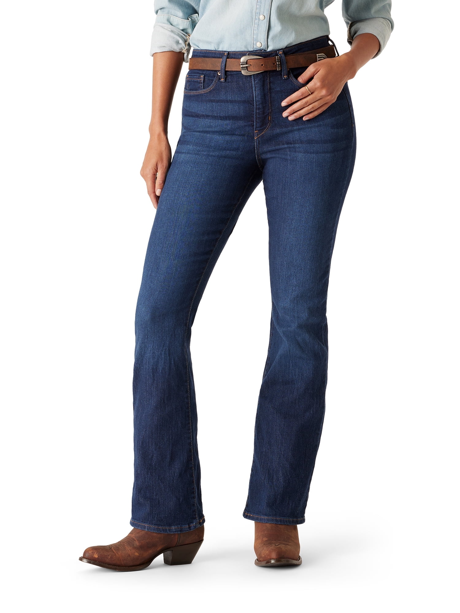 Levi Strauss Signature Women's and Women's Plus Mid Rise Slimming Bootcut Jeans, Sizes 2-28
