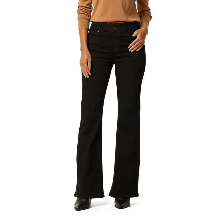 Levi Strauss Signature Women's Plus Shaping Pull-On Flare Jeans