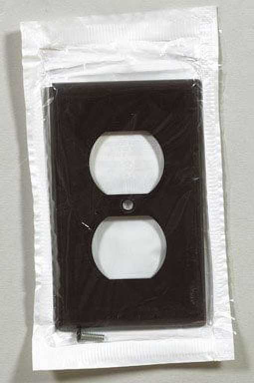Leviton Brown 1 gang Thermoset Plastic Duplex Wall Plate 1 pk