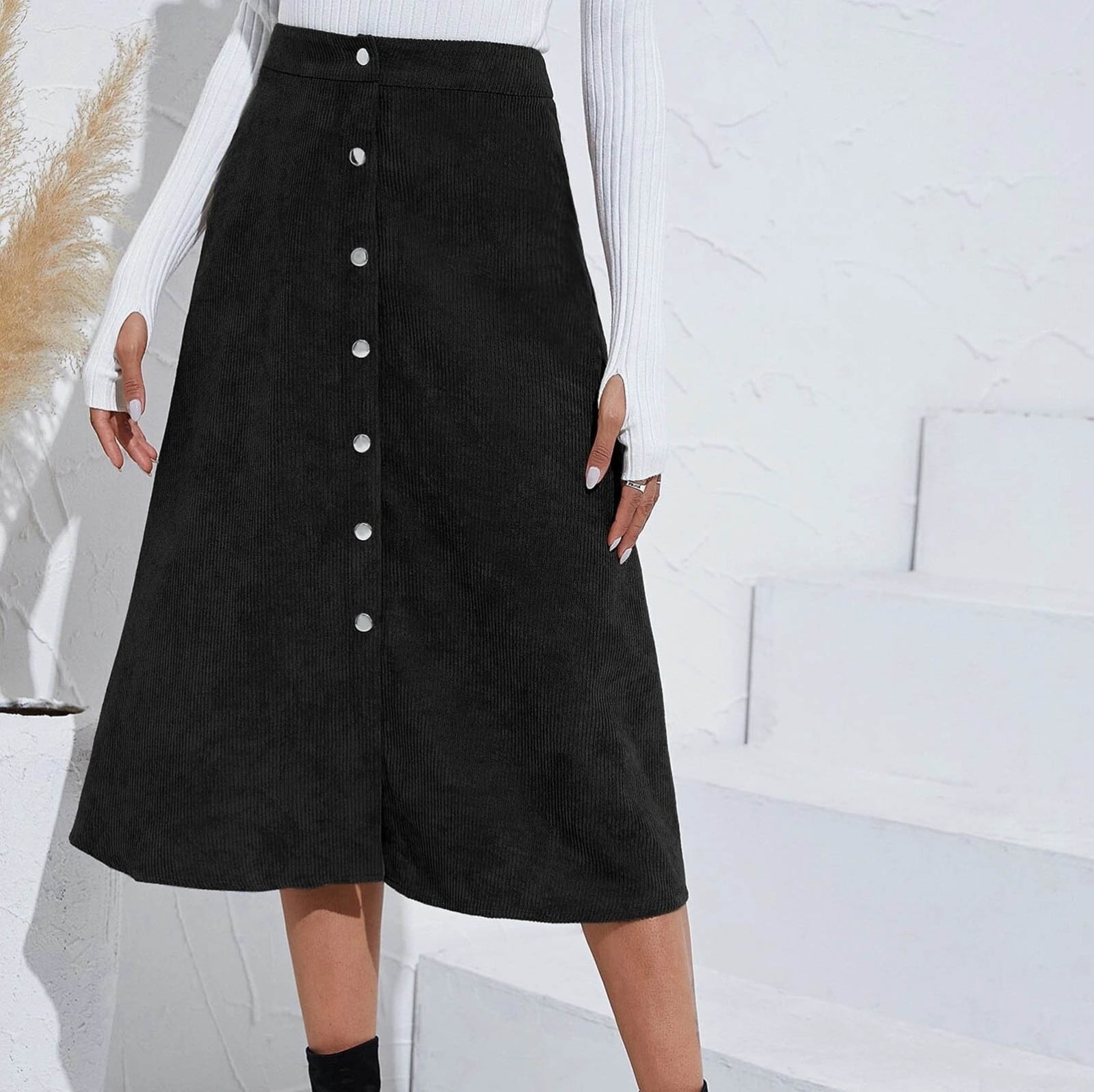 Mid length leopard top skirts with pockets