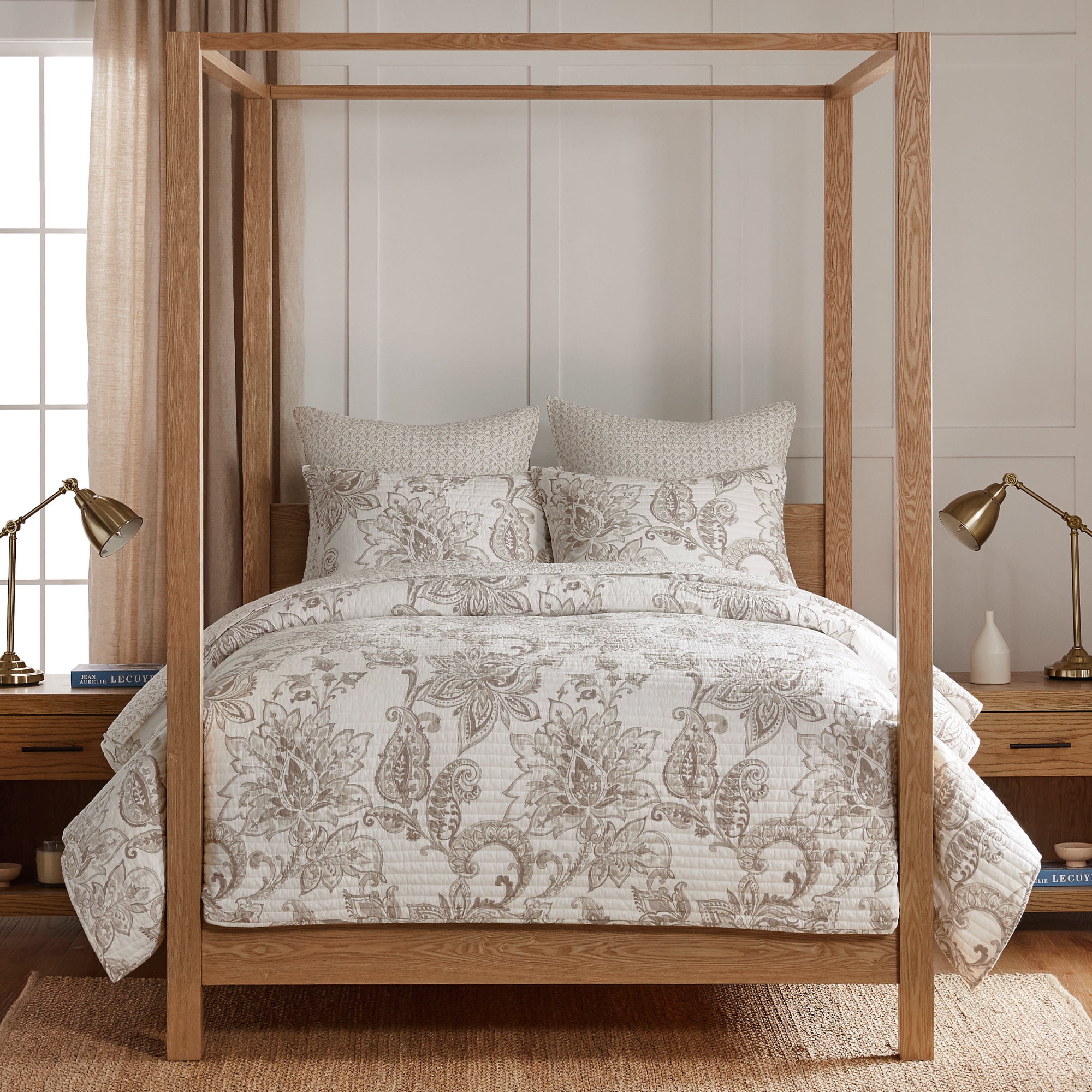6 Piece Printed Quilt Set with Throw Pillows Taupe Full/Queen
