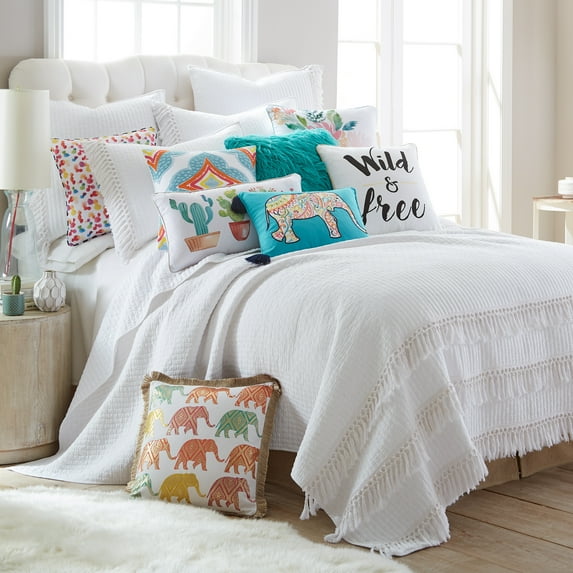 Levtex Home - Casita White Quilt Set - Full/Queen Quilt + Two Standard Pillow Shams - Fringe - White - Quilt Size (88x92in.) and Pillow Sham Size (26x20in.) - Reversible - Cotton Fabric