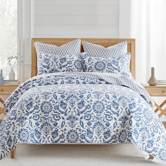 Levtex Home - Clara Blue Quilt Set - Full/Queen Quilt and Two Standard Shams - Floral - Blue White - Quilt (88x92in.) and Shams (20x26in.) - Reversible - Cotton