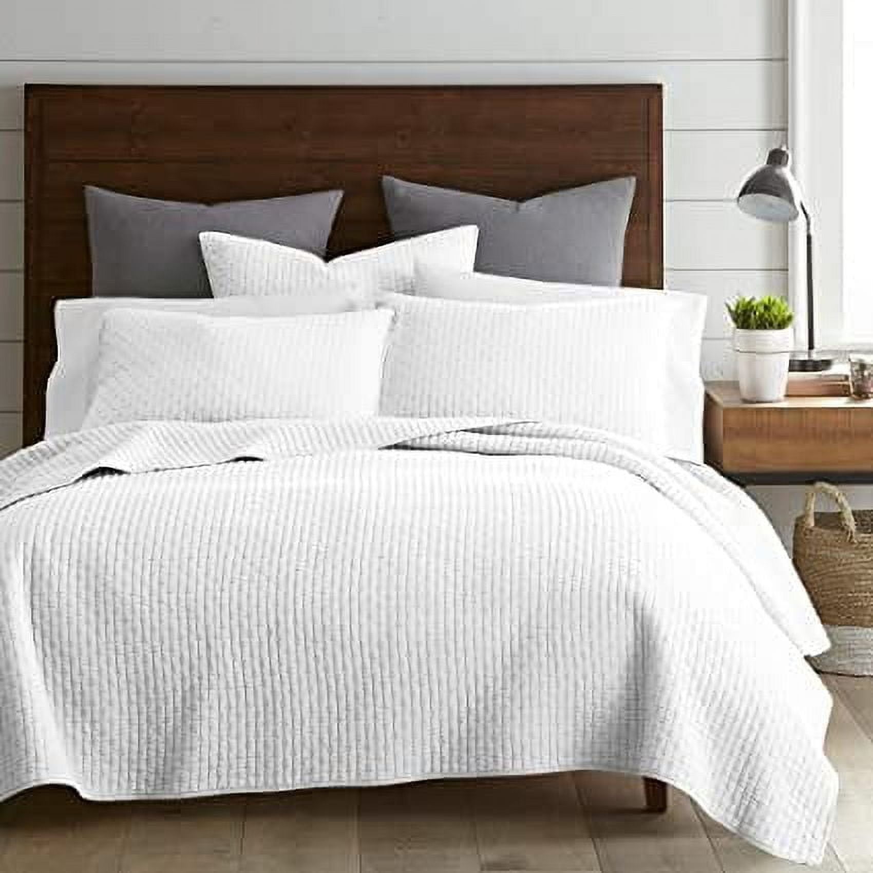 Levtex Home Cross Stitch White Cotton Quilt, Twin - Reversible