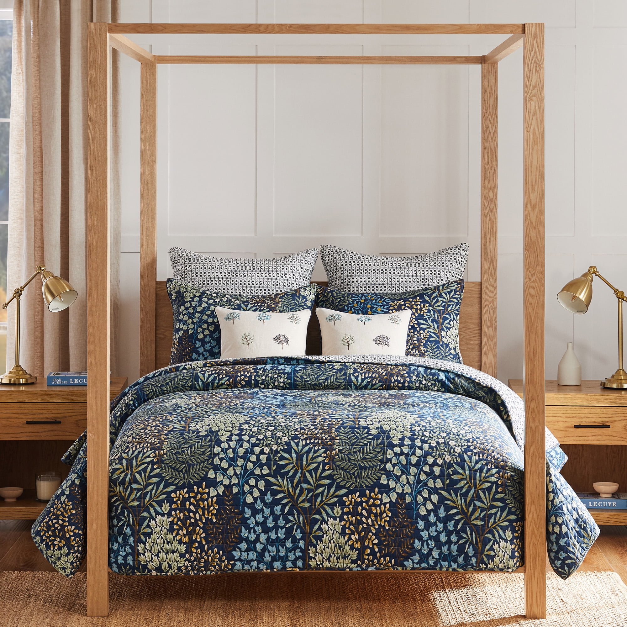 Navy Botanical Cotton Twin Reversible Quilt Set