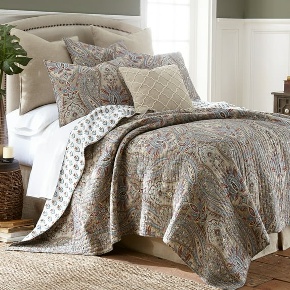 Levtex Home - Kasey Quilt Set - Full/Queen Quilt (88x92in.) + Two Standard Pillow Shams (20x26in.) - Paisley - Red, Blue, Beige, Yellow, Black, and White - Reversible - Cotton Fabric