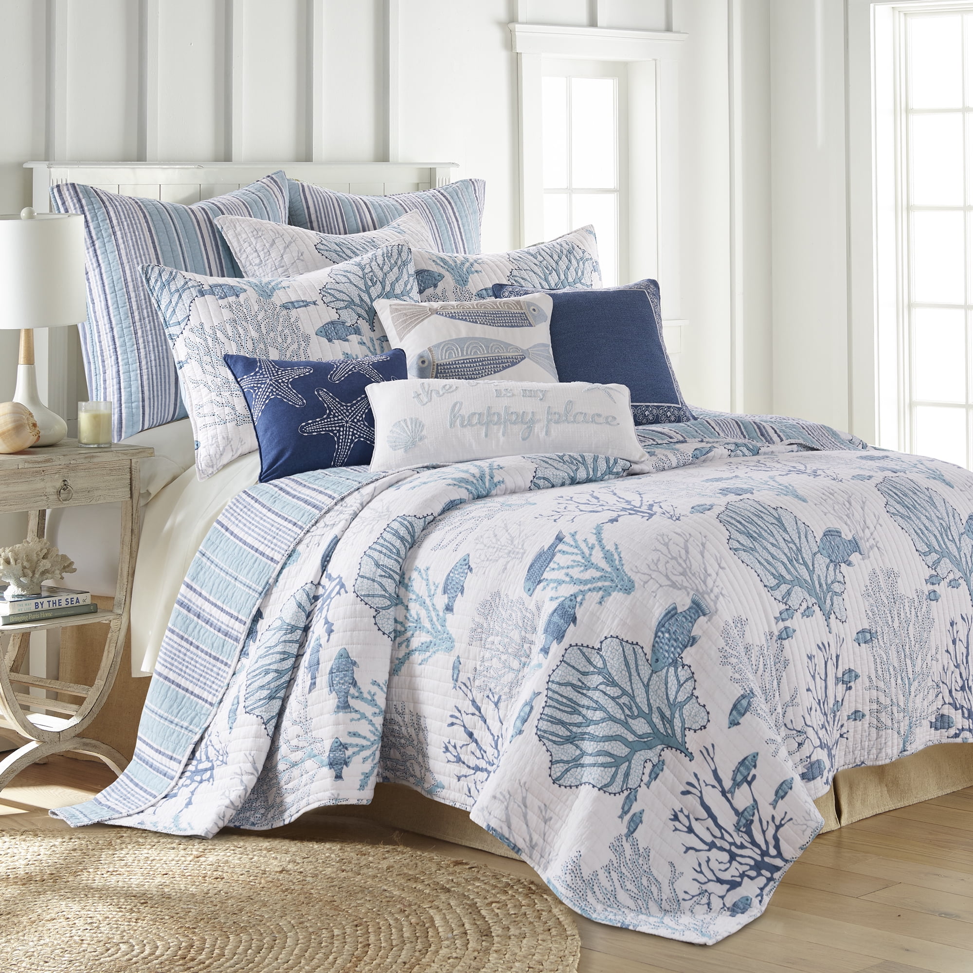 Blue and White Cotton Twin Reversible Quilt Set