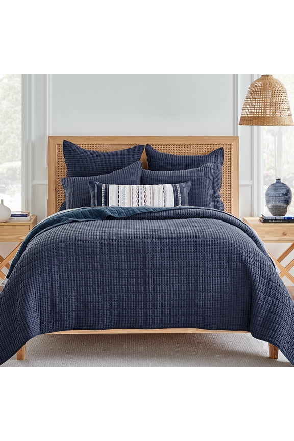 - Mills Waffle - King/Cal King Quilt Set - Navy Cotton Waffle - Quilt Size (106 x 92in.), Sham Size (36 x 20in.)