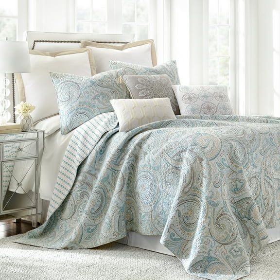Levtex Home - Spruce Spa Quilt Set - Full/Queen Quilt + Two Standard Pillow Shams - Paisley Pattern in Soft Spa and Tan Hues - Quilt Size (88 x 92") and Pillow Sham Size (26 x 20”)