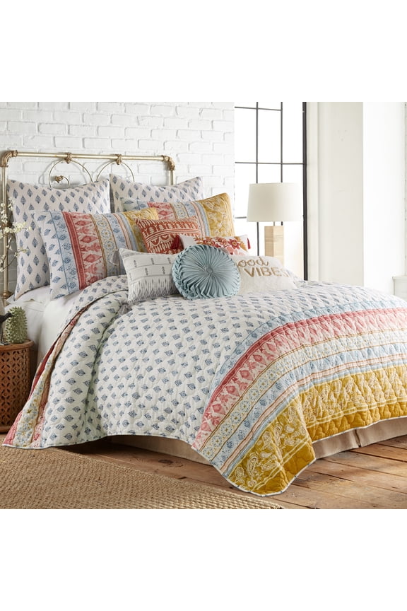- Tamiya Quilt Set - King Quilt and Two King Shams - Medallion Paisleys - Navy Red Teal Ochre and White - Quilt (106x92in.) and Shams (20x36in.) - Reversible - Cotton/Cotton
