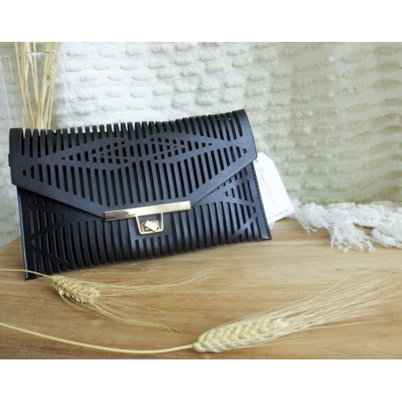 Leyla Clutch