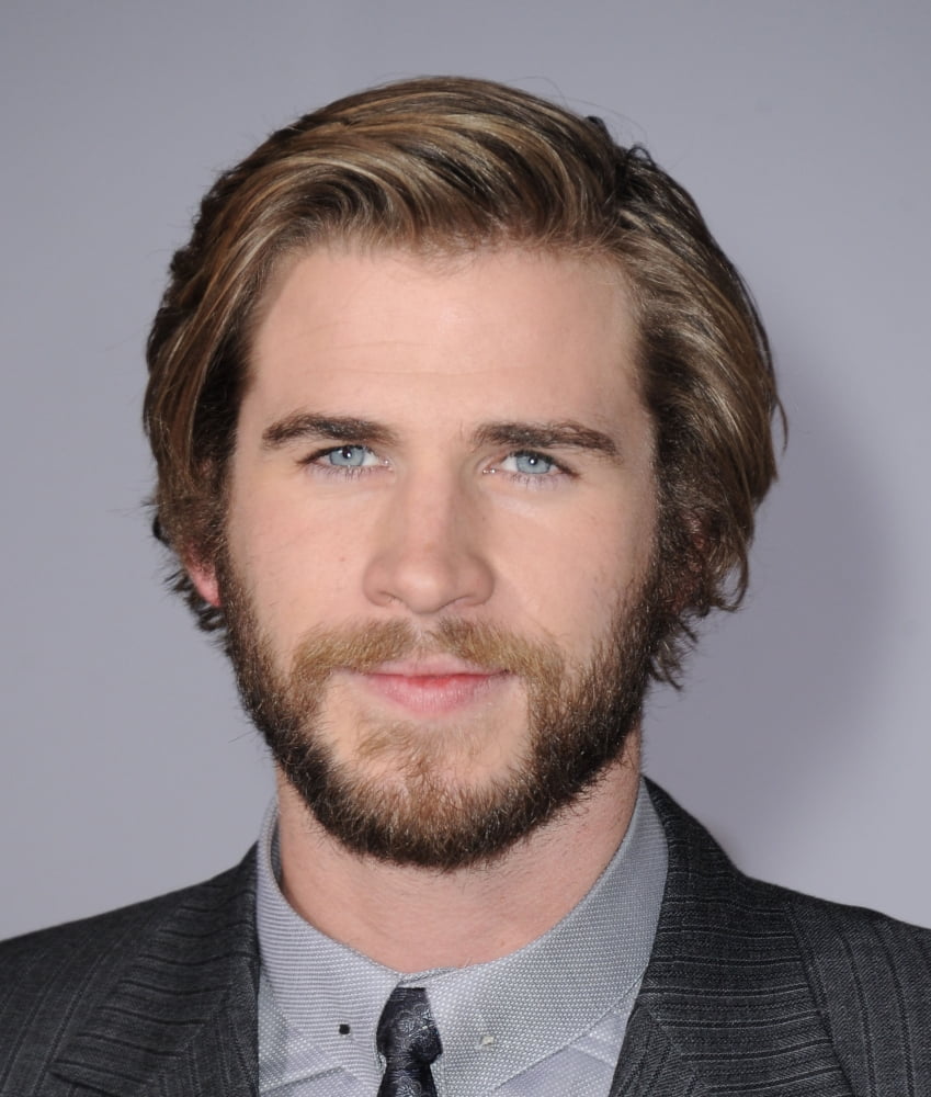 Liam Hemsworth At Arrivals For The Hunger Games Mockingjay Part 1 Premiere Canvas Art - (16 x 20)