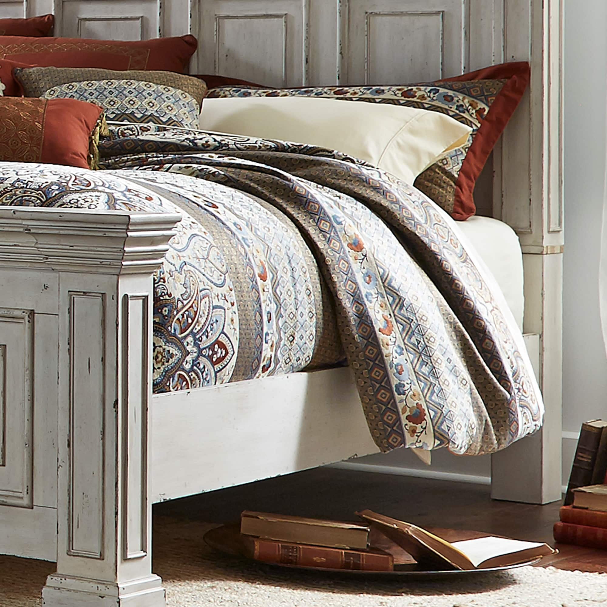 Queen White Cedar Panel Bed with Storage Drawers