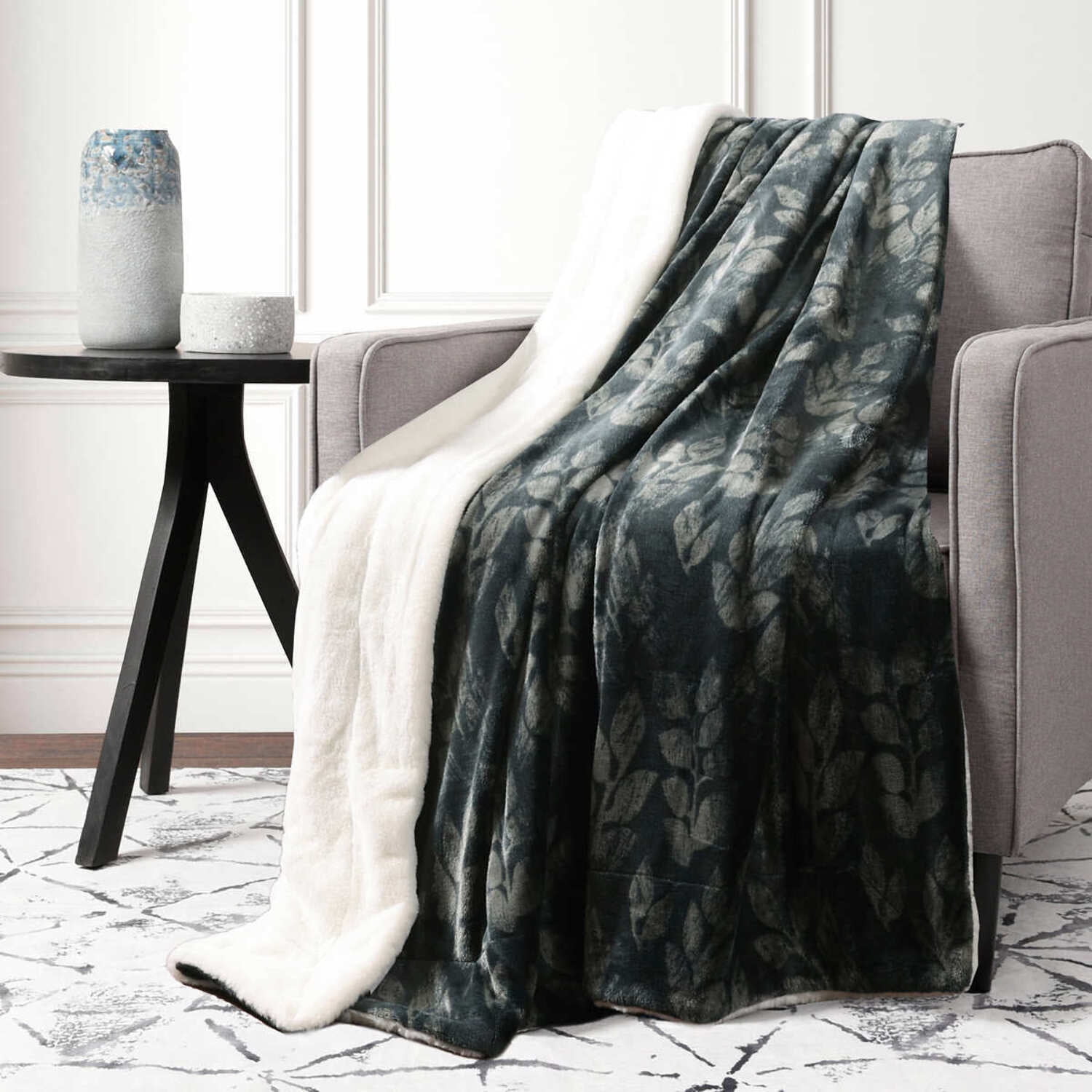 Life Comfort Ultimate Faux Fur Throw