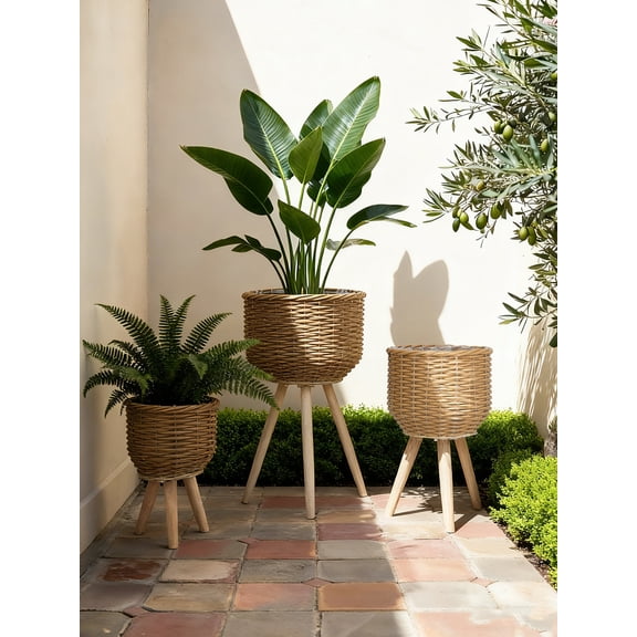 LifeSky Set of 3 Brown Poly Rattan Planters with Tapered Wooden Legs for Living Room Decor: 3 Tiered Elevated Display - Corner Makeover in 5 Minutes - Waterproof Lining Included