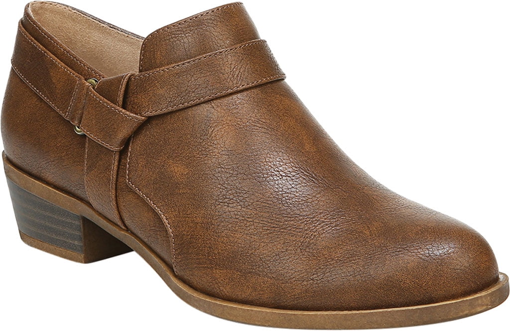 Thomas Vine Graham Tru Comfort Foam Wingtip Ankle Boot