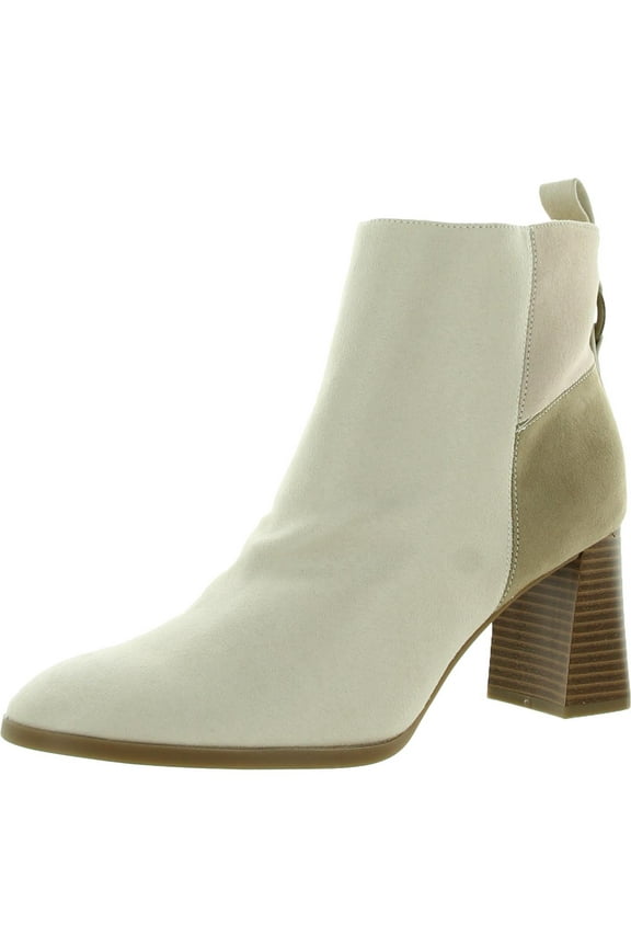 Womens Foxy Ankle Boot Almond 9M