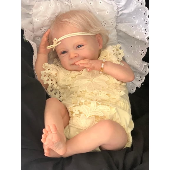 Lifelike Reborn Baby Dolls -18 inch Realistic Baby Doll Newborn Baby Dolls, Lifelike Baby Doll Cloth Body Toddler with Clothes Gift Set for Age 3+