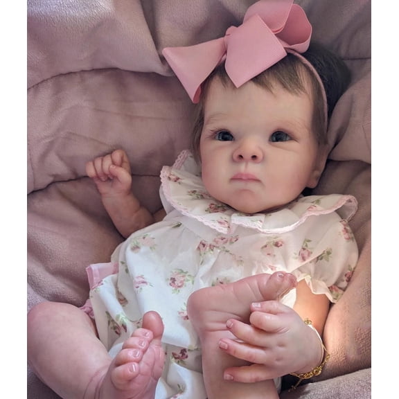 Lifelike Reborn Baby Dolls-18-inch Soft Cloth Body Poseable Real Life Baby Newborn Baby Dolls with Doll Accessories for Age 3 and Up