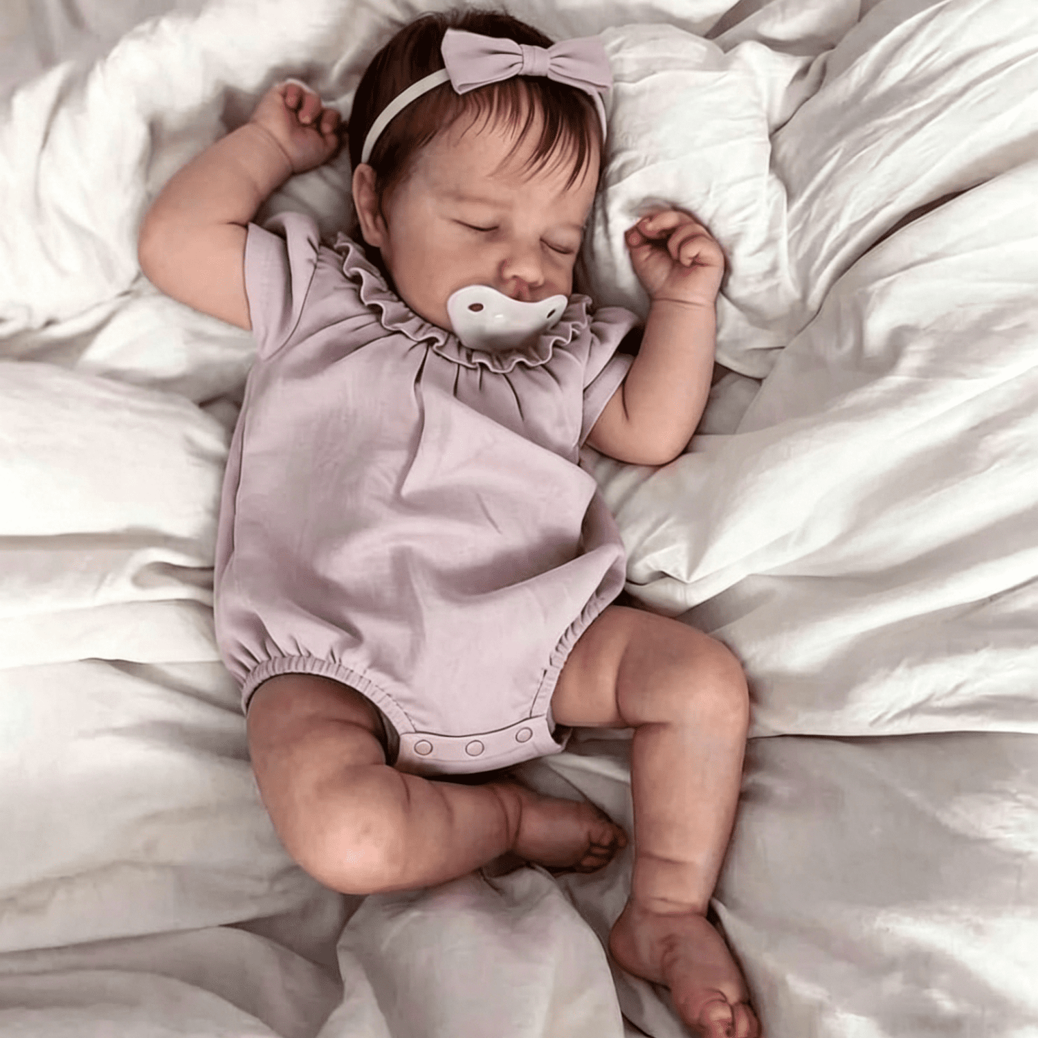 Lifelike Reborn Baby Dolls - 20" Sleeping Newborn Baby Dolls Full Body, Soft Real Life Baby Dolls with Cloth Body Birthday Gift Toy for Age 3+