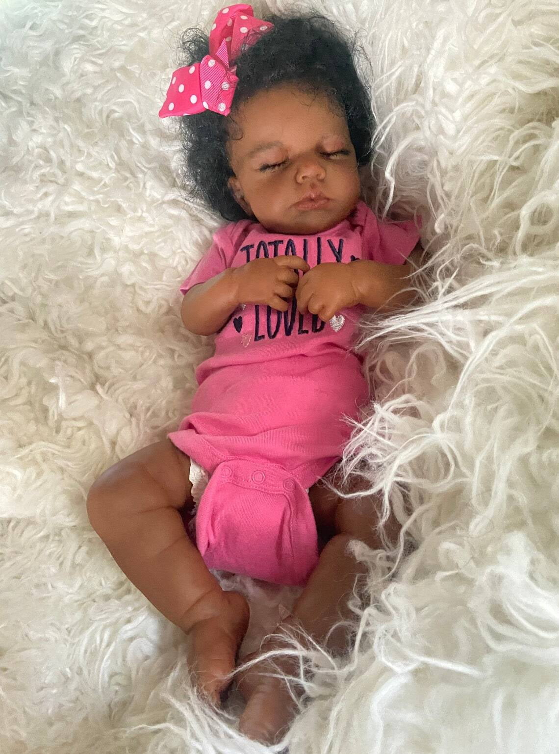 Lifelike Reborn Baby Dolls Black Girl - 20" Sleeping Realistic Newborn Real Life Baby Dolls with Clothes and Toy Gift for Kids Age 3+