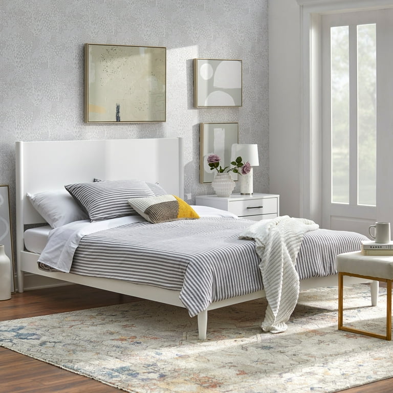 Lifestorey Casta Solid Pine Queen Platform Bed White Queen