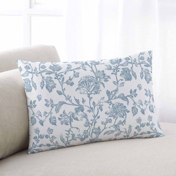Light Blue Flower Throw Pillow Covers, Vintage Farmhouse Boho Leaf Spring Soft Breathable Pillow Cases with Invisible Zipper for Sleeping, Body Pillowcases for Couch Bed Sofa Chair 24x36 Inches