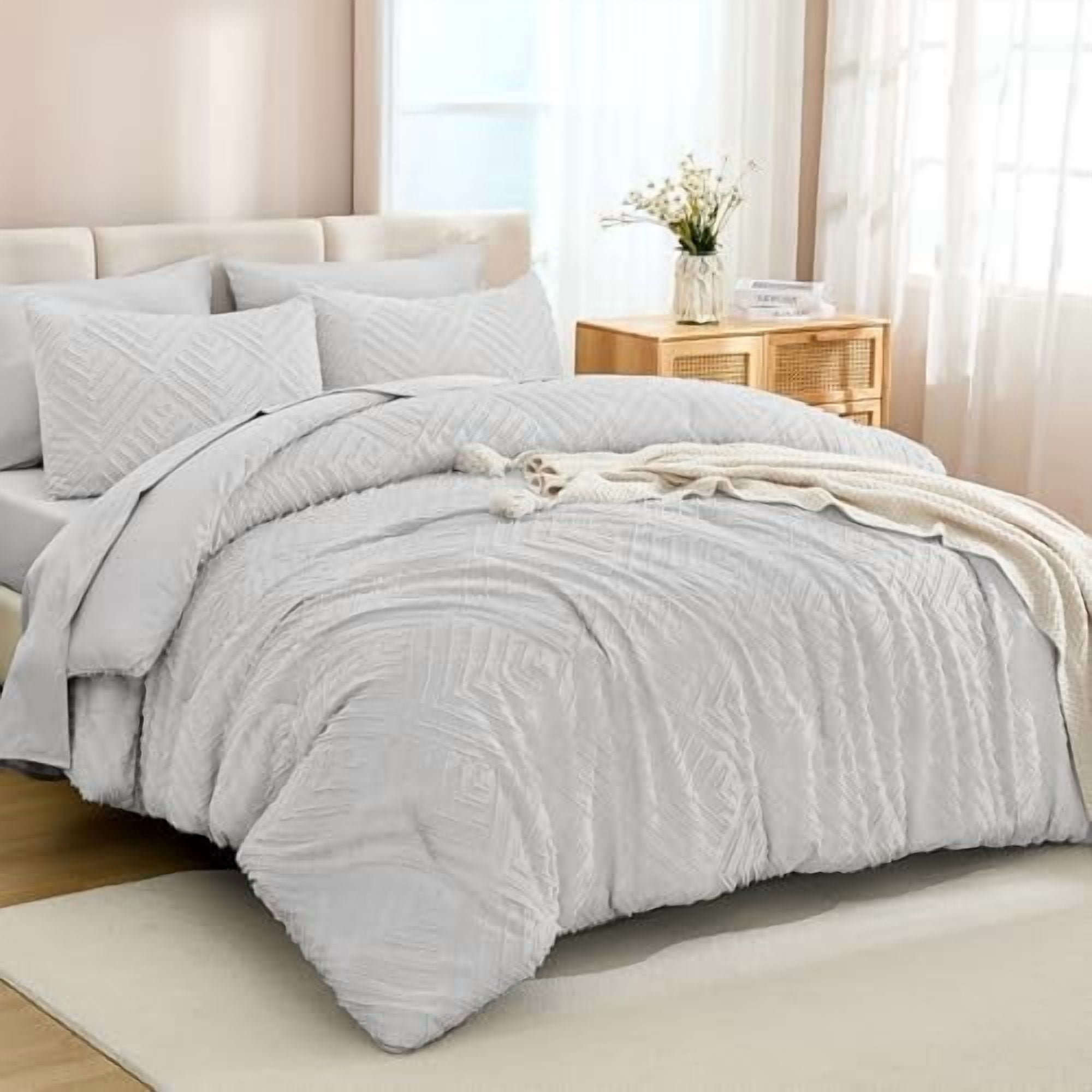 Light Grey Comforter Setnull