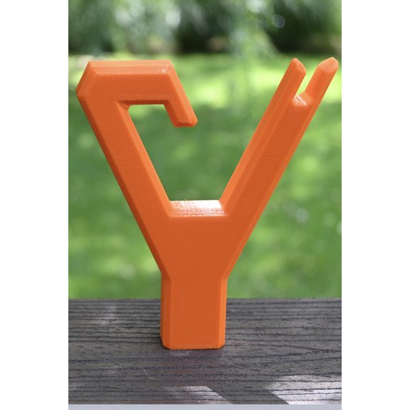 Light Hanger Hook Attachment, Universal 3/4-5 Acme Thread for Broom Handles, Ladder-Free Holiday Decoration Tool, 3 oz (Orange)