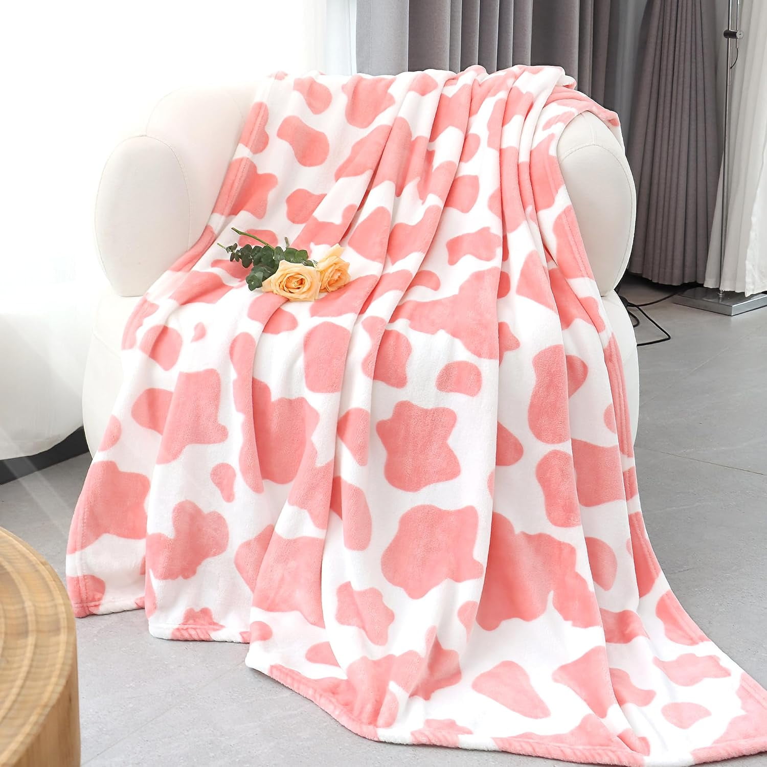 Light Pink Throw Blanket 50x60ches Fuzzy Decorative Fleece Blanket