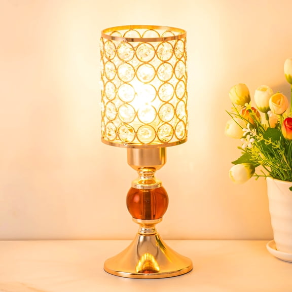 Light luxury crystal table lamp, bedroom bedside atmosphere lamp, soft light eye protection, home decoration lamp.