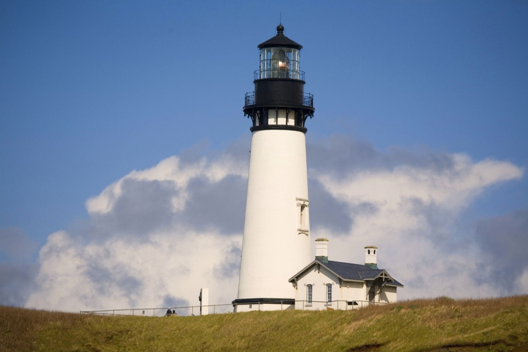 Lighthouse Oregon United States Of America Canvas Art - Craig Tuttle Design Pics (17 x 11)