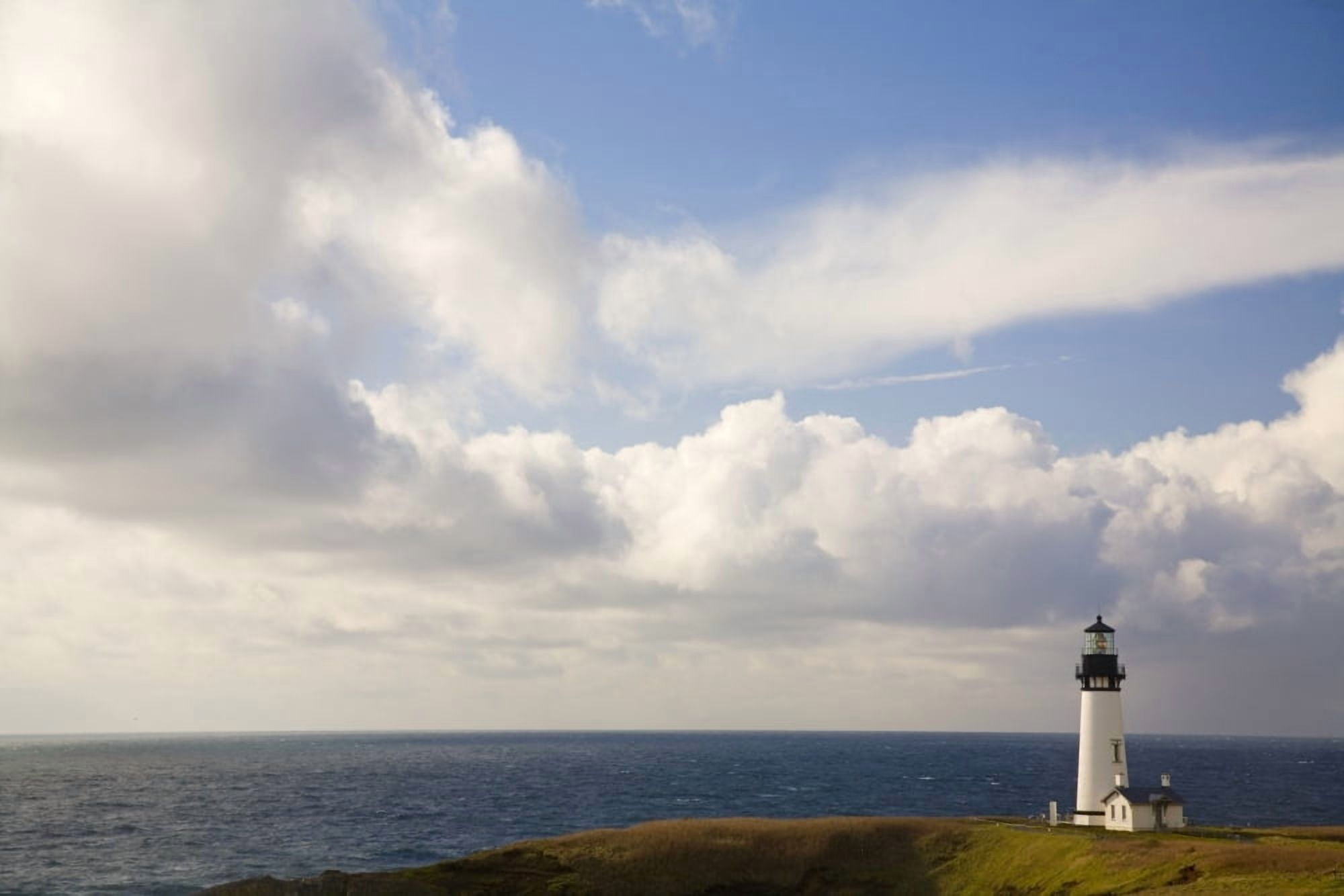 Lighthouse Oregon United States Of America Canvas Art - Craig Tuttle Design Pics (34 x 22)