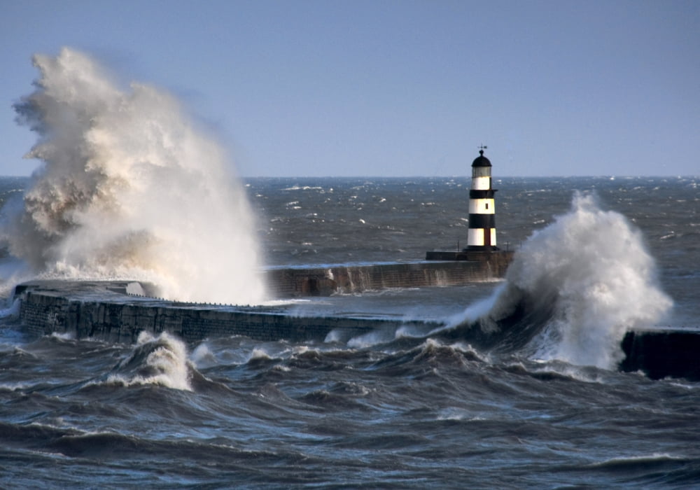Lighthouse Seaham England Canvas Art - John Short Design Pics (17 x 12)