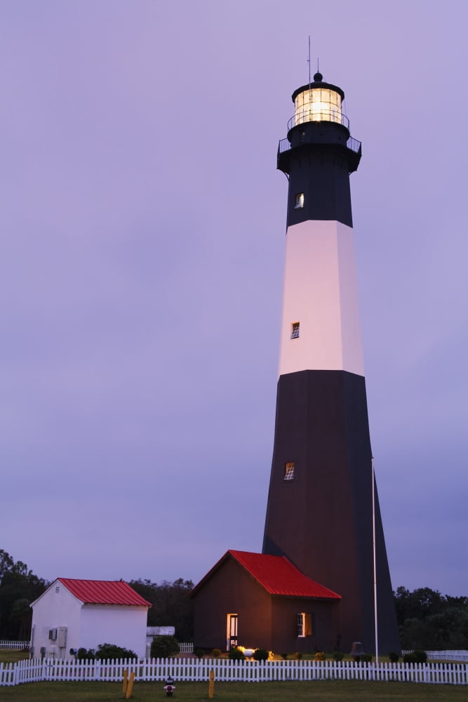 Lighthouse Tybee Island Georgia Usa Canvas Art - Richard Cummins Design Pics (12 x 19)